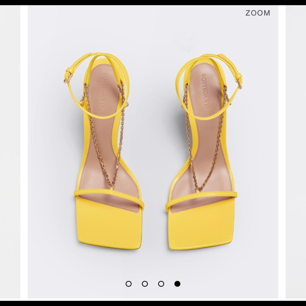 Buttercup bottega Veneta sandals